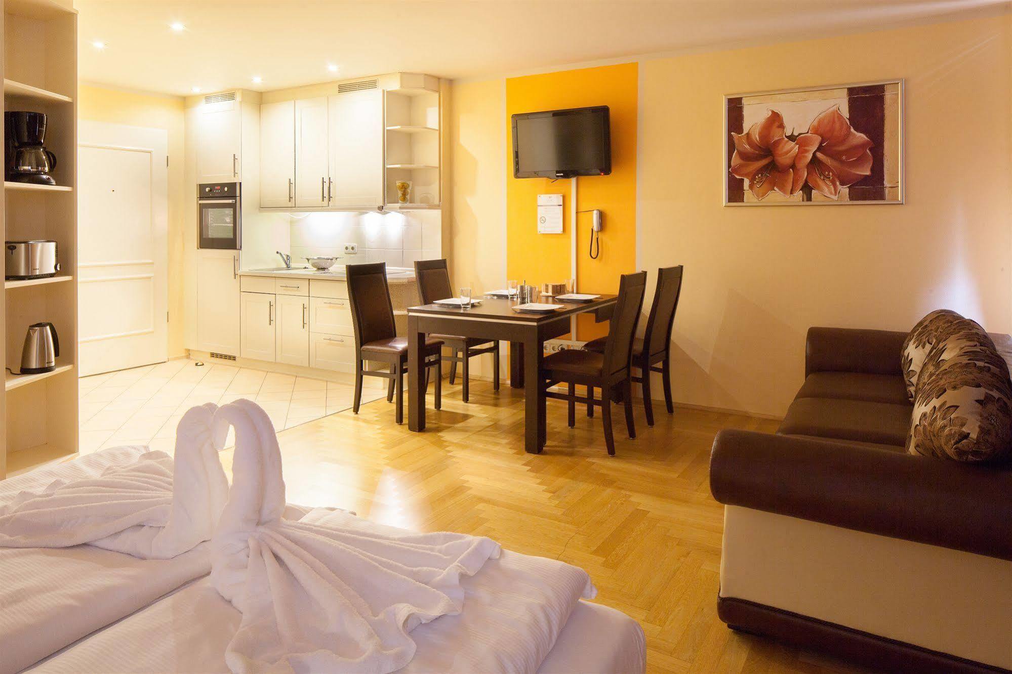 AMC Apartments Ku'damm Berlin Bagian luar foto